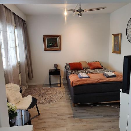 Mini-Studio In Center Вааса Экстерьер фото